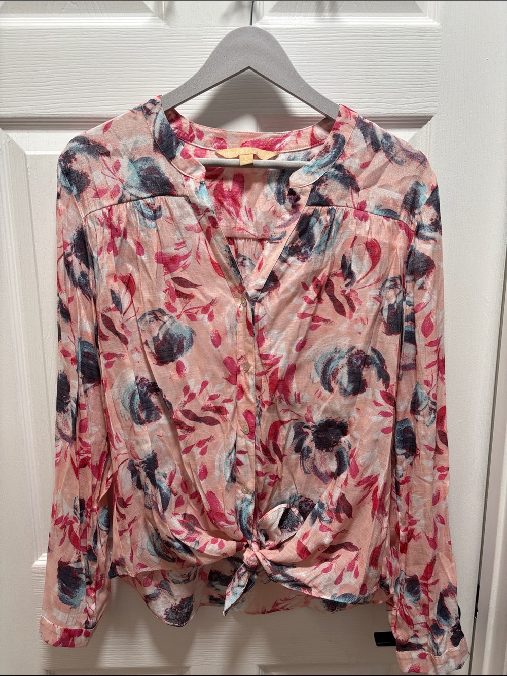 Women's Pink Floral Tie-Front Blouse with Long Sleeves